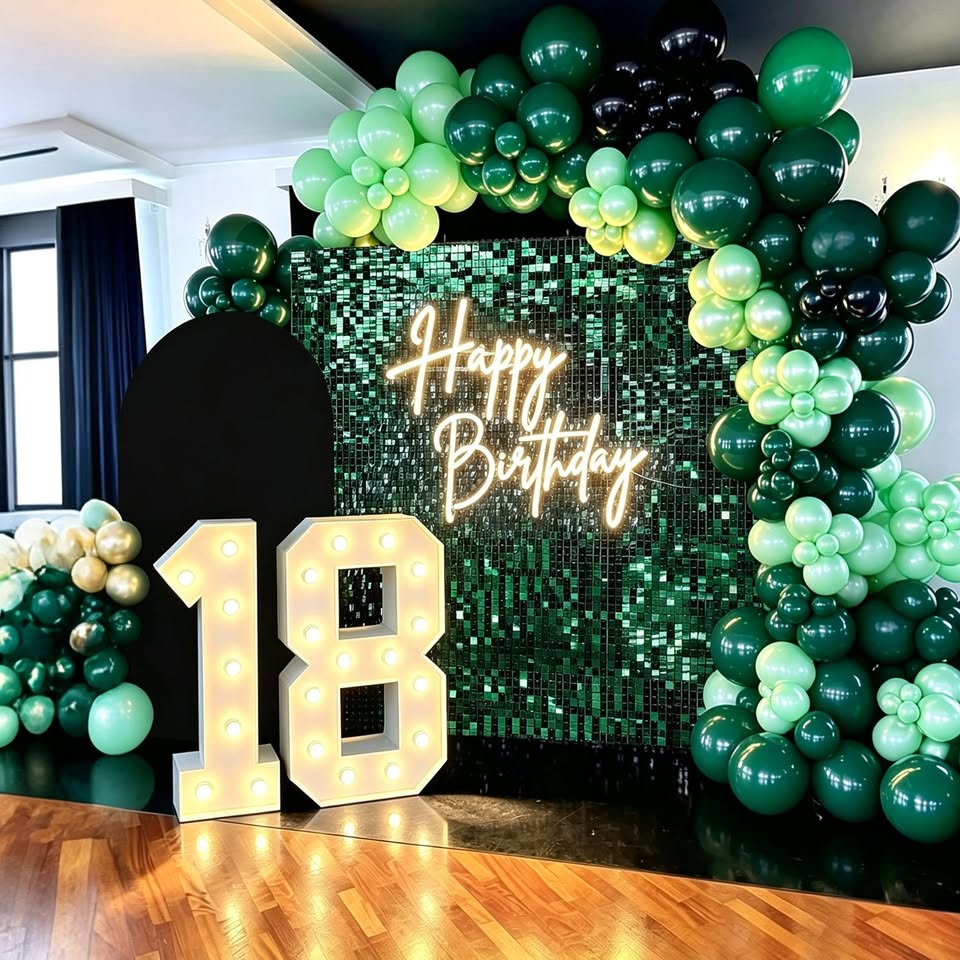 Emerald green shimmer panel